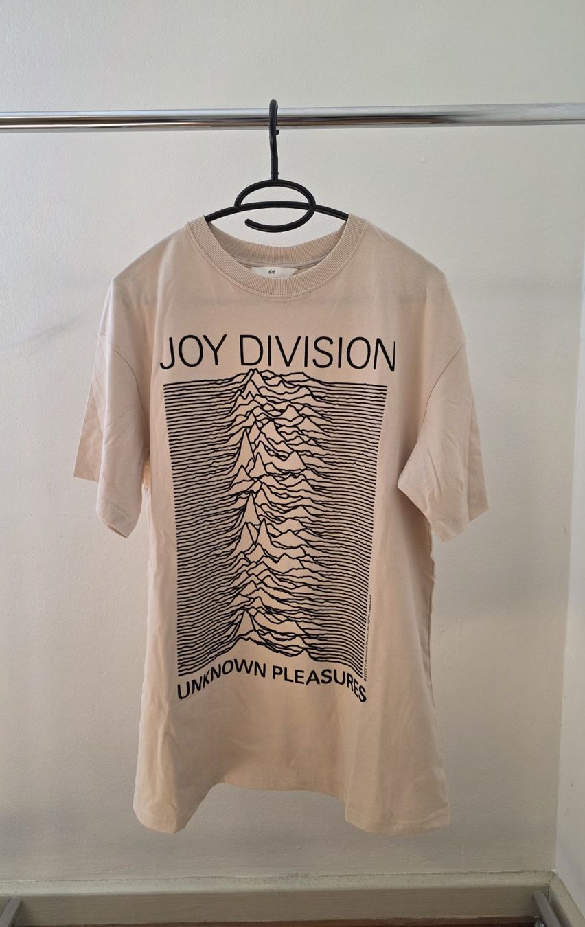 H&M T-shirt: T-Shirt Joy Division – Nuovo (secondo la descrizione) da Rothenfluh venduto da sel_j856