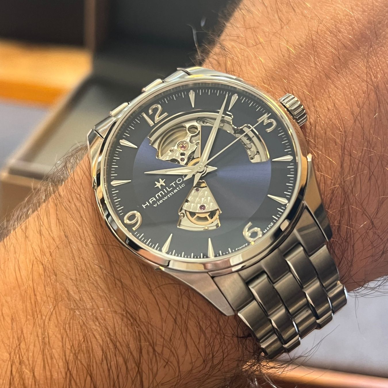 Hamilton Montres: Hamilton Jazzmaster Open Heart Full Set H32705141 – D'occasion à Carouge GE par Watchaser 3