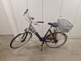 Fahrrad alt, gebraucht aber fährt noch