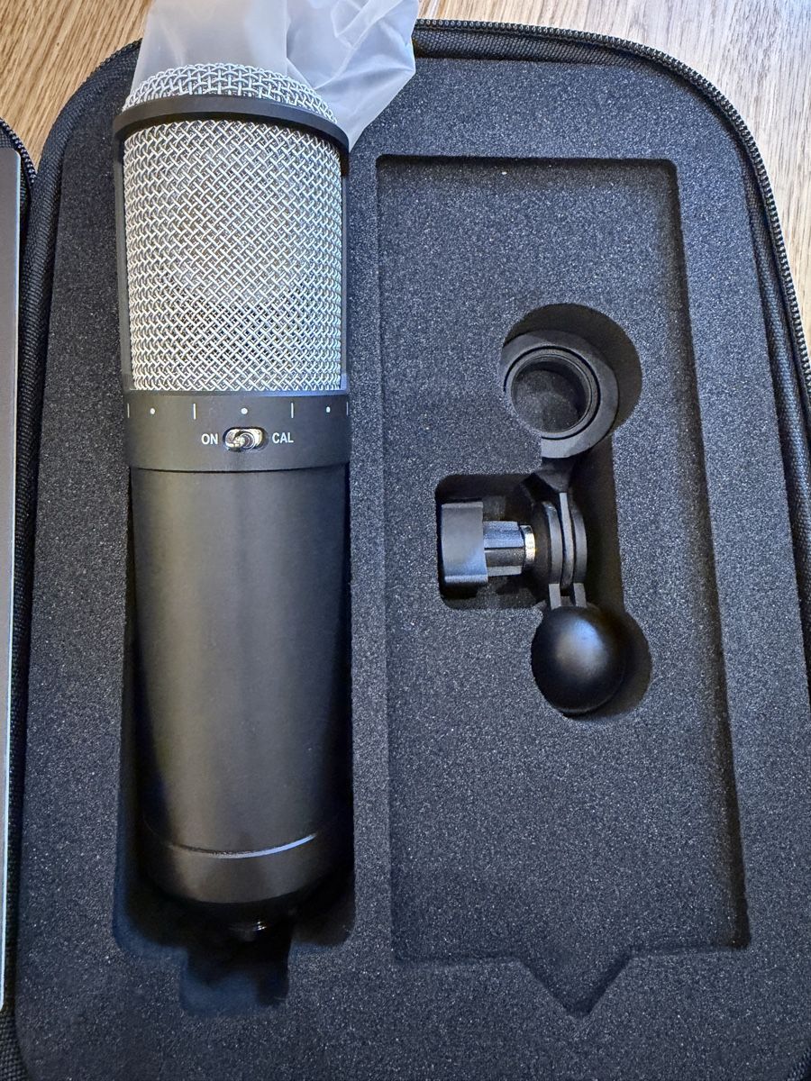 Universal Audio Microphones: Universal Audio Sphere LX Microphone  – D'occasion à Gais par Dwmilo 1