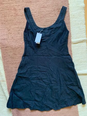 Robe anthracite taille 40, neuve avec étiquette.