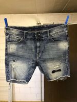 1 HerrenKurz Hose DENIM grösse 32
