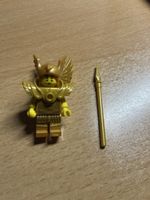 Lego Minifigur goldener Krieger mit Speer neu.