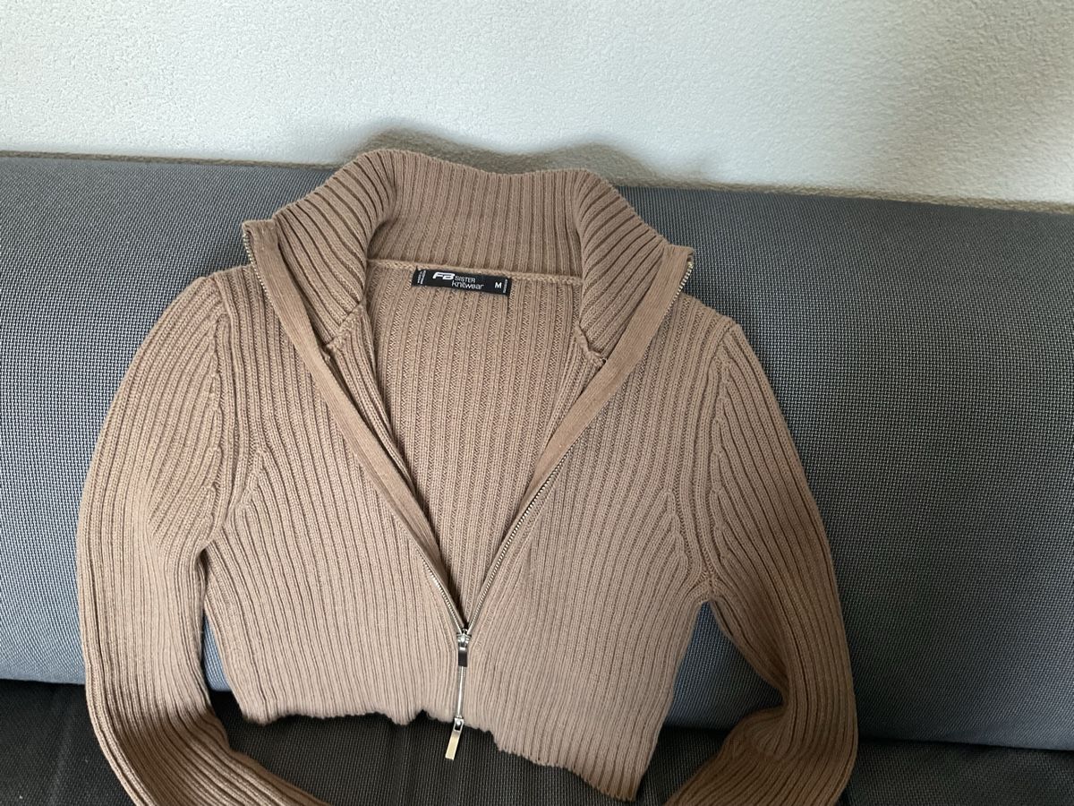Pullover & Sweatshirts: Pull-over zip femme taille M beige – Gebraucht aus Bulle von Zaman66 3