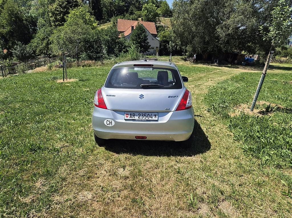 Autos: Suzuki Swift 1.2 Allrad 4x4 – D'occasion à Wald AR par sch_772w 1