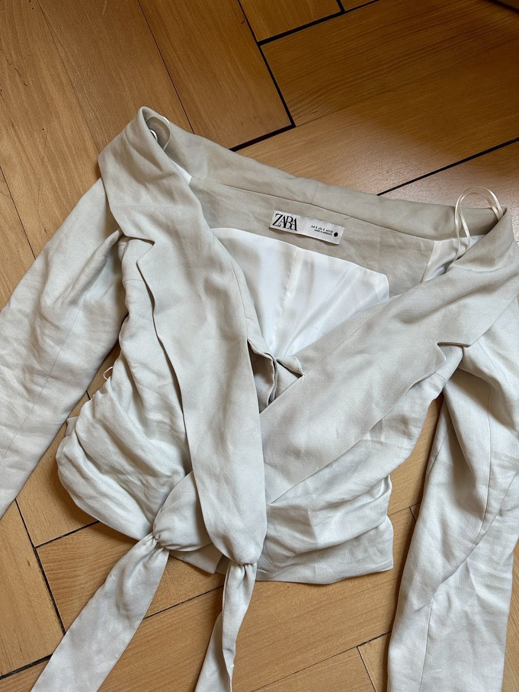 Zara Jacken: ZARA - cropped Jäckchen beige S – Gebraucht aus Zürich von Diazaio 1