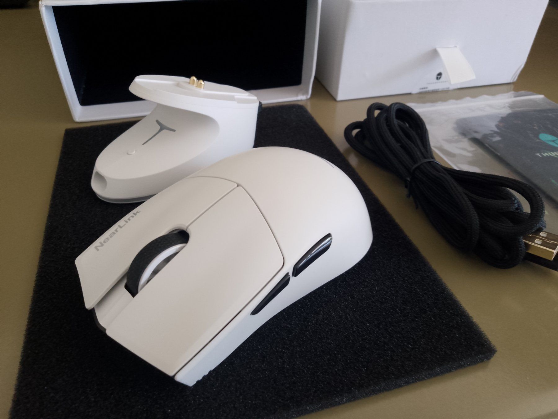 Mouse: Thunderobot ML9 Mini Wireless Gaming Mouse (mit Ladestation) – Nuovo (secondo la descrizione) da Jona venduto da Stack 3