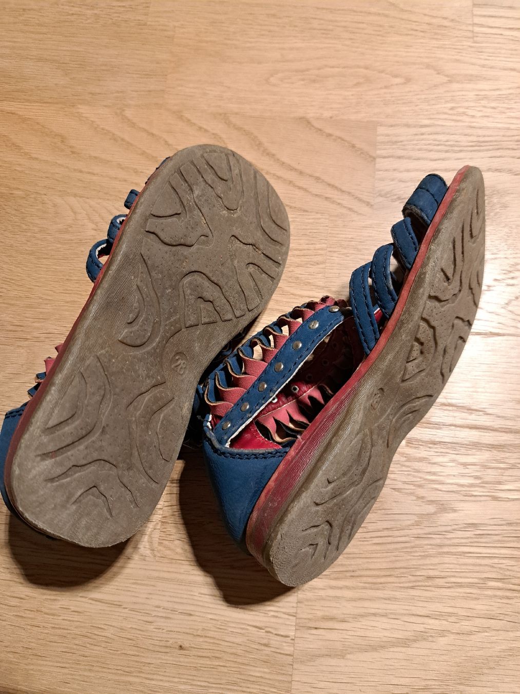 Tom Tailor Scarpe per ragazze: Sandalen Gr. 28 Tom Tailor – Usato da Bergdietikon venduto da Staphylococcus 2