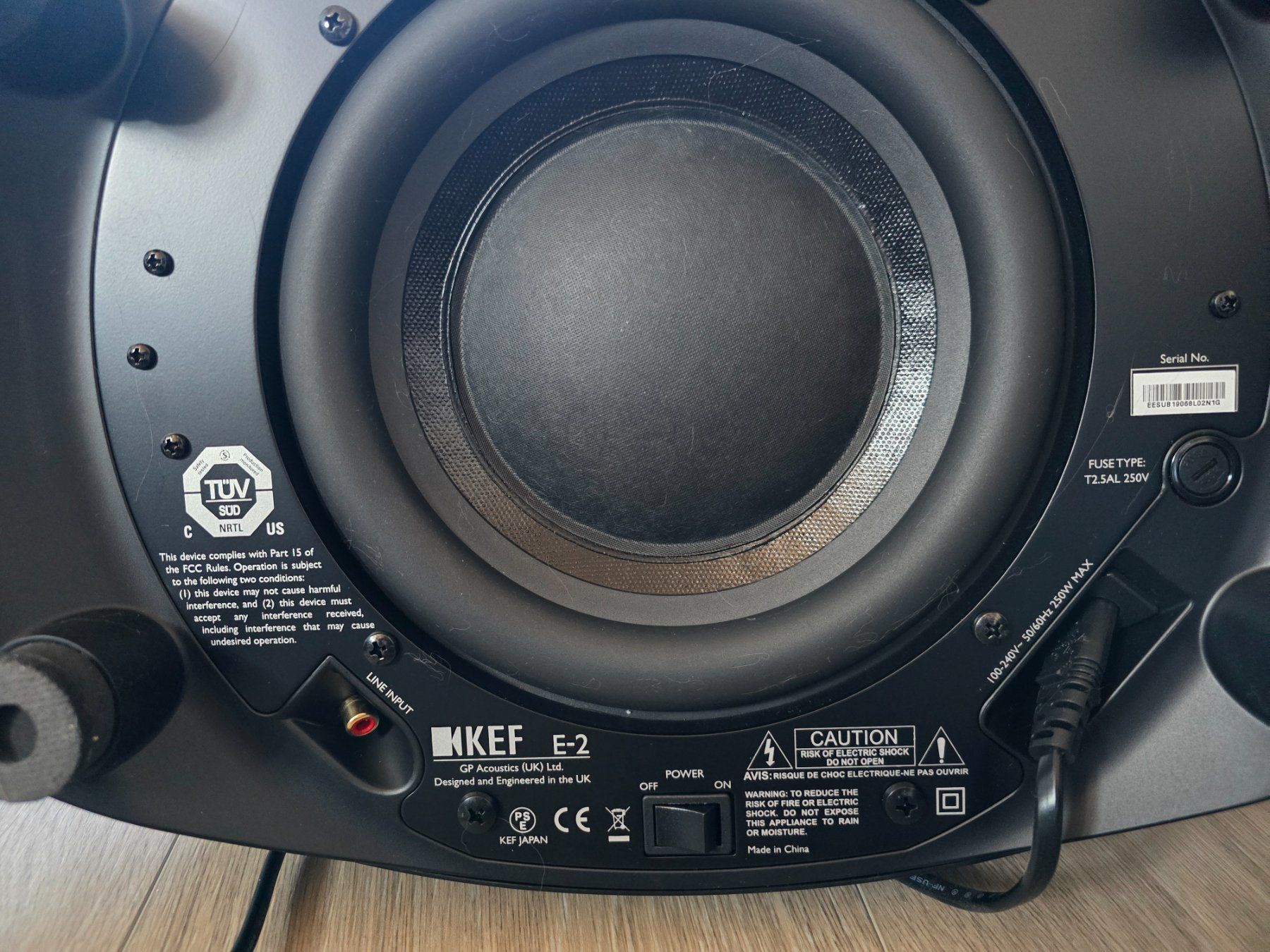 Kef Home Cinema: KEF E-2 Subwoofer inklusive 5 Speaker KEF E301 + c – Usato da Gurzelen venduto da Nicky850 2