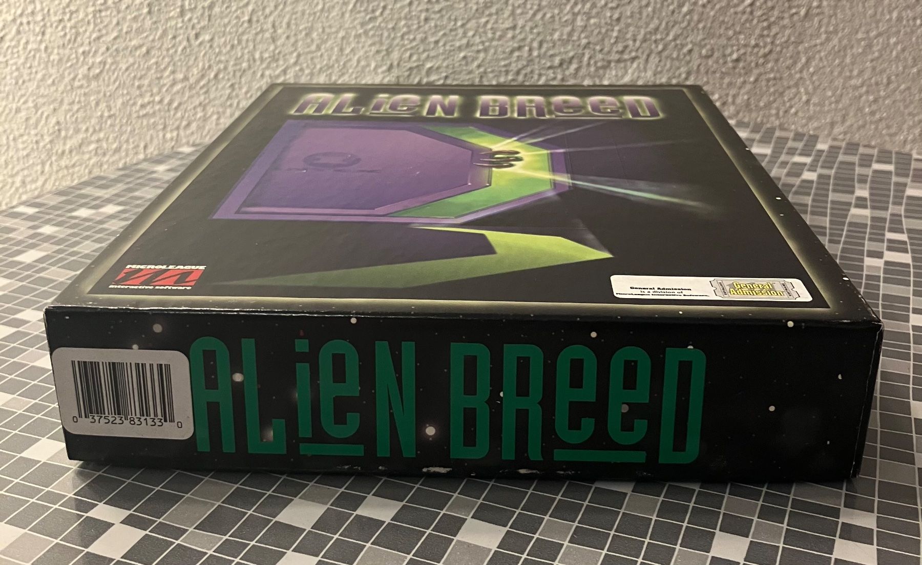 Spiele: Retro: Alien Breed - PC (1991, englisch) – Gebraucht aus Winkel von  3