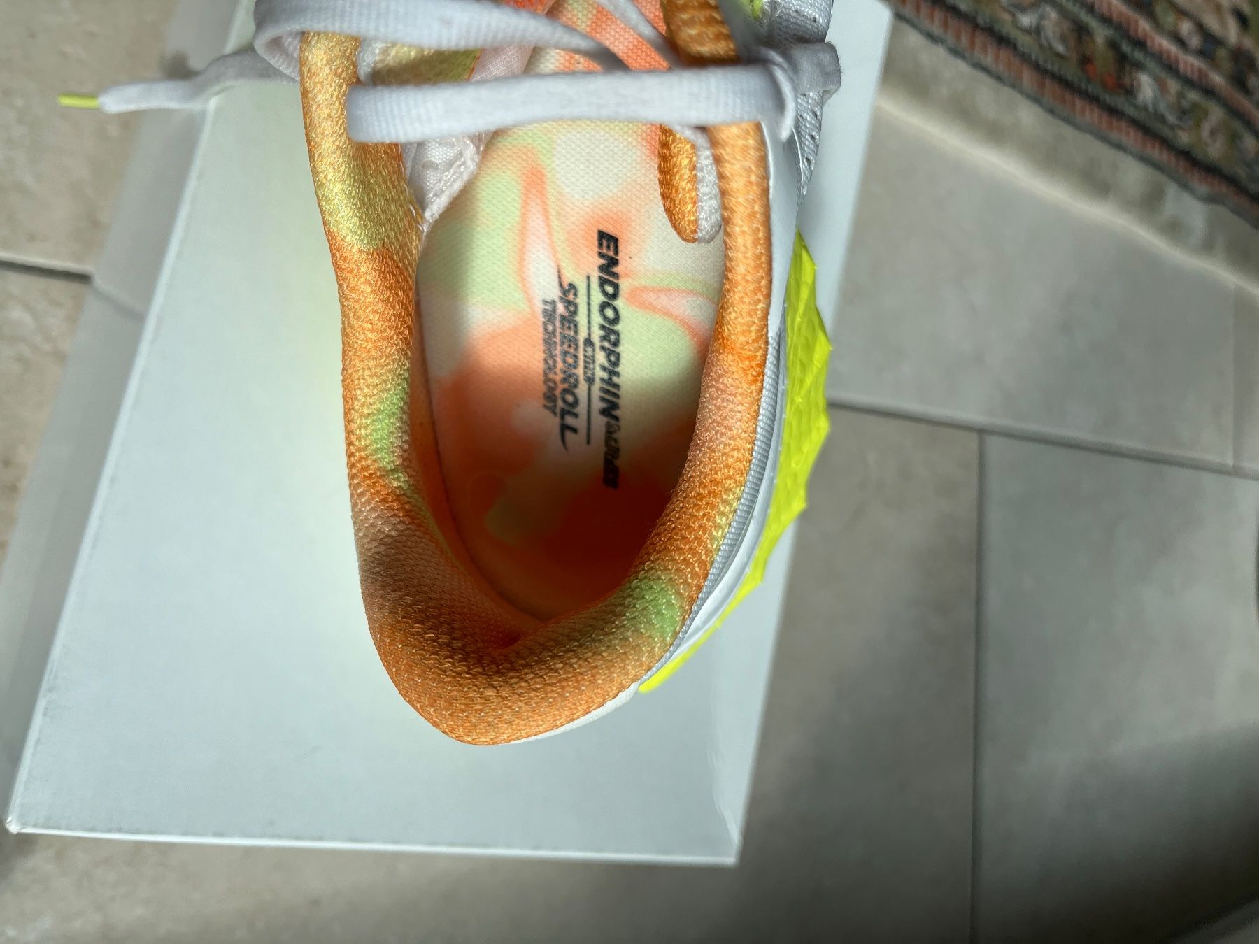Saucony Scarpe da donna: Saucony Endorphin Speed 4 - Damen - Grösse 40.5 – Usato da Cham venduto da SPORTSMOTION 3