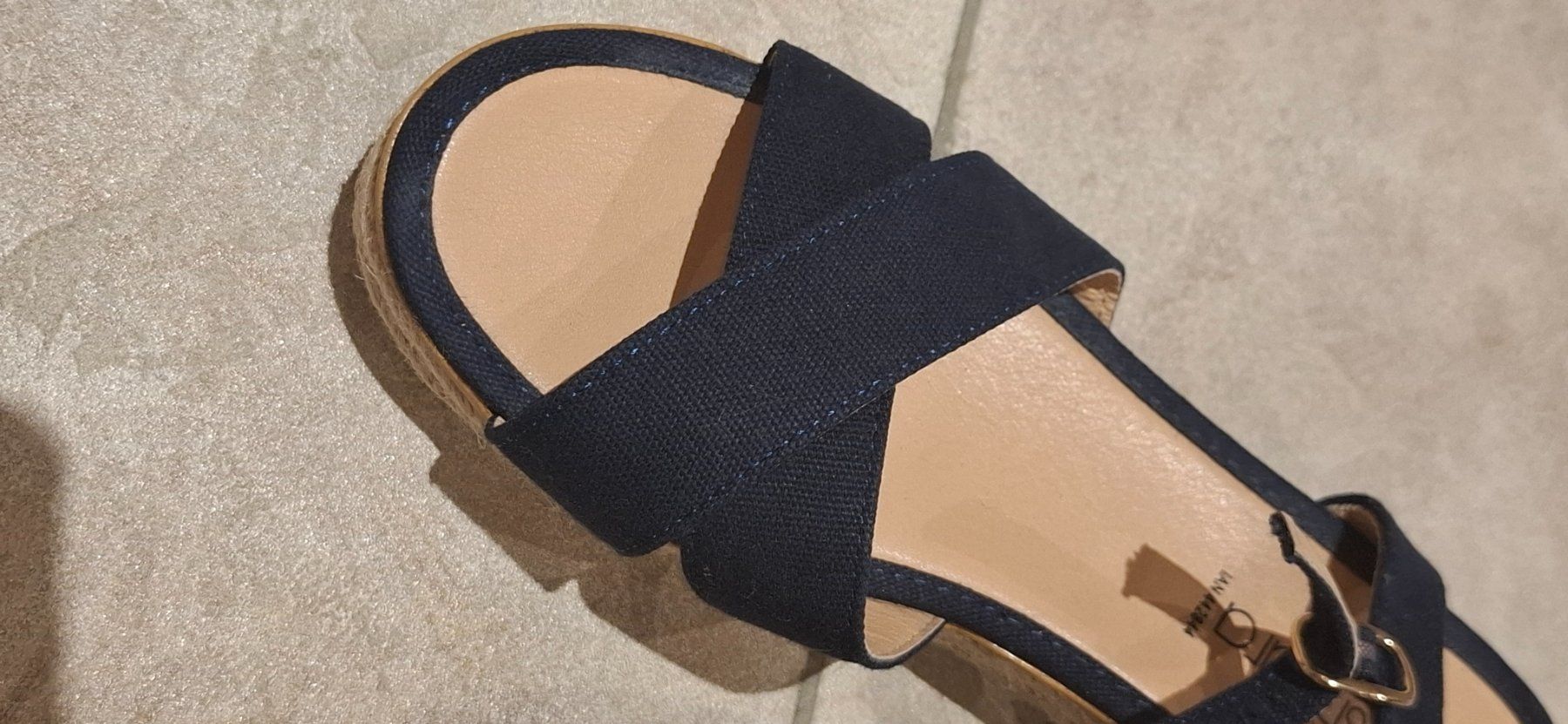 Damenschuhe: Keilsandale Gr. 39 – Gebraucht aus Wenslingen von kasjupeia