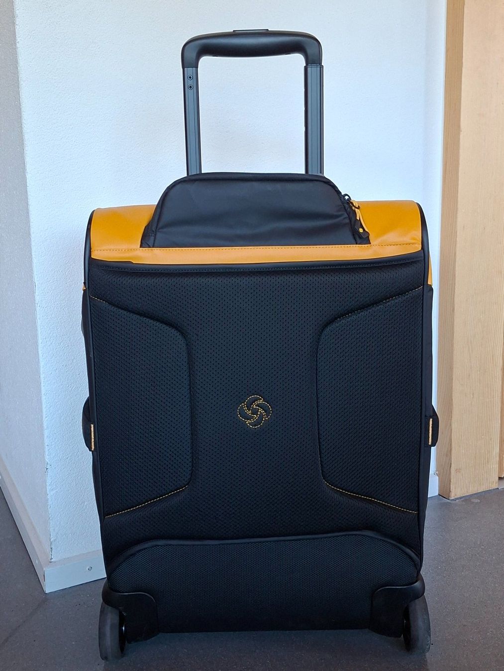 Valigie: Samsonite Duffle bag / Rollkoffer 55cm – Usato da Ftan venduto da bla_ckx9 4