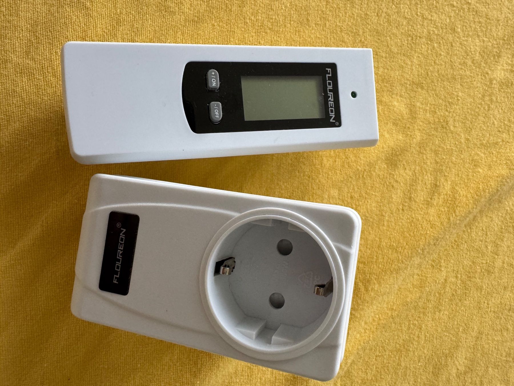 Altro per la casa: Wireless Thermostat Steckdose, Digitaler Temperaturregler – Usato da Ostermundigen venduto da Gummibaerli63 7