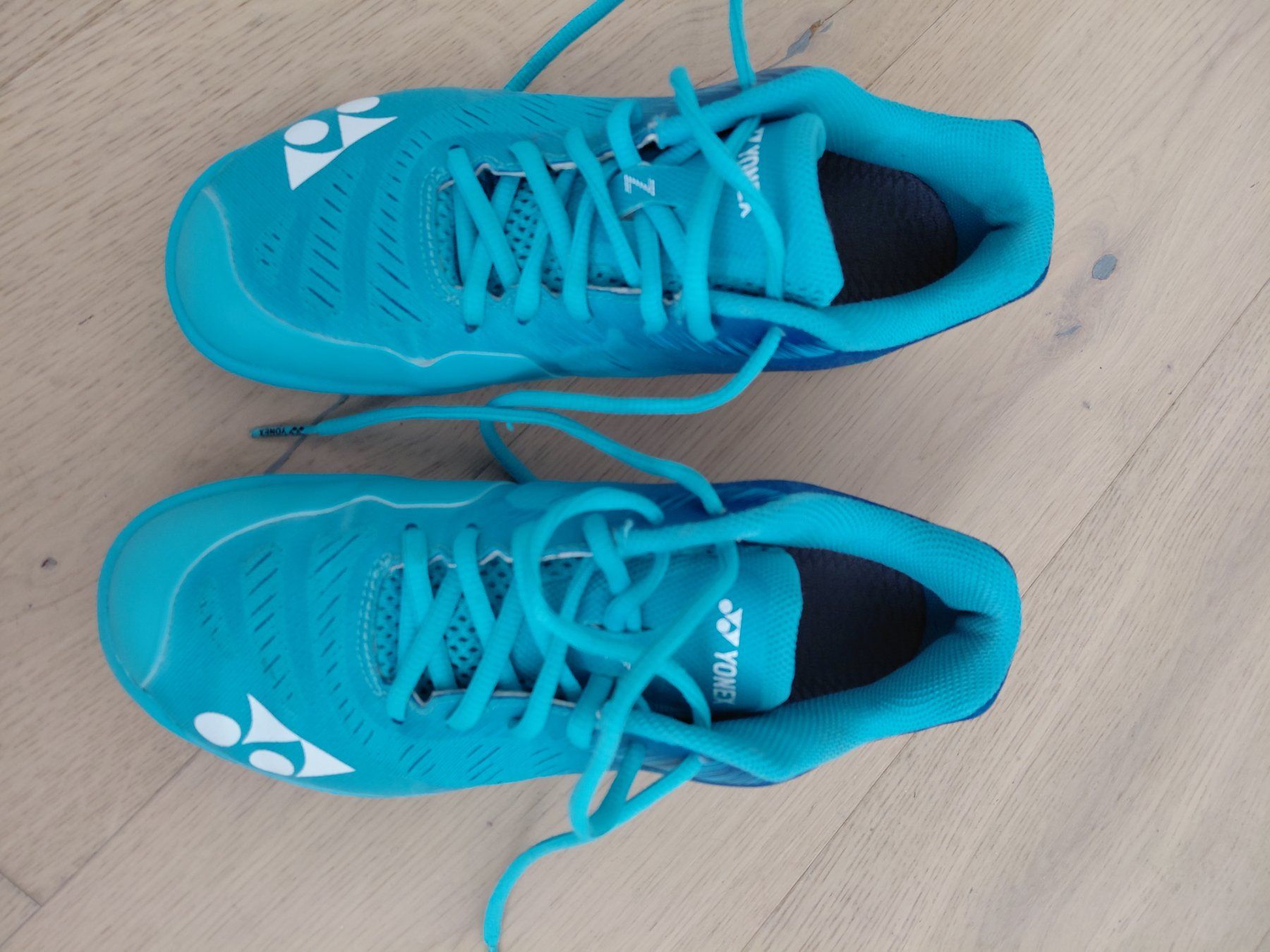 Yonex Scarpe per ragazzi: yonex Badminton Kinderschuh Gr. 37.5 – Usato da Oberuzwil venduto da adrian.ryffel