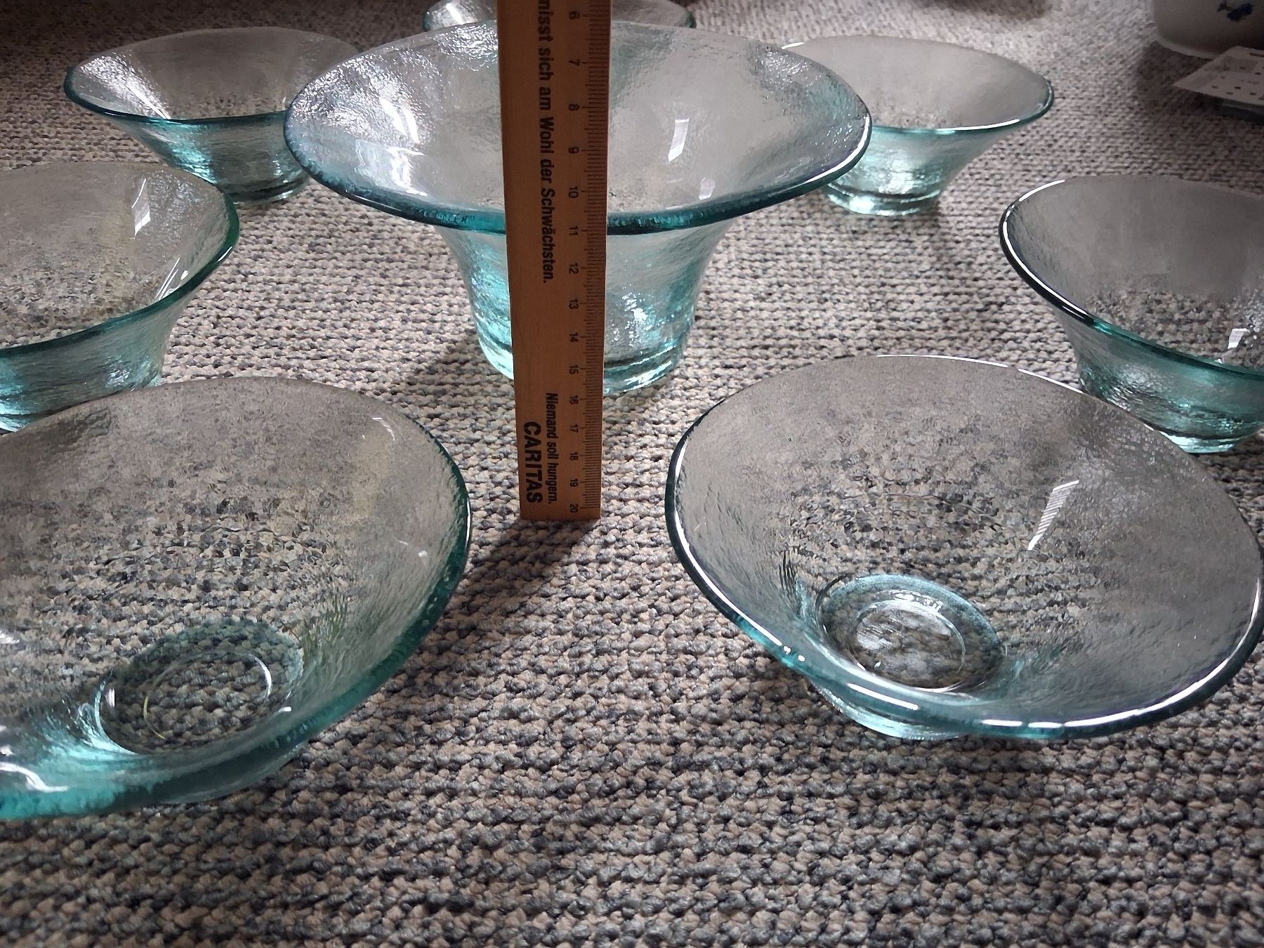 Set di piatti: Vintage Glas-Schälchen Set (7 klein, 1 gross)) – Nuovo (secondo la descrizione) da Wald ZH venduto da e8e 5