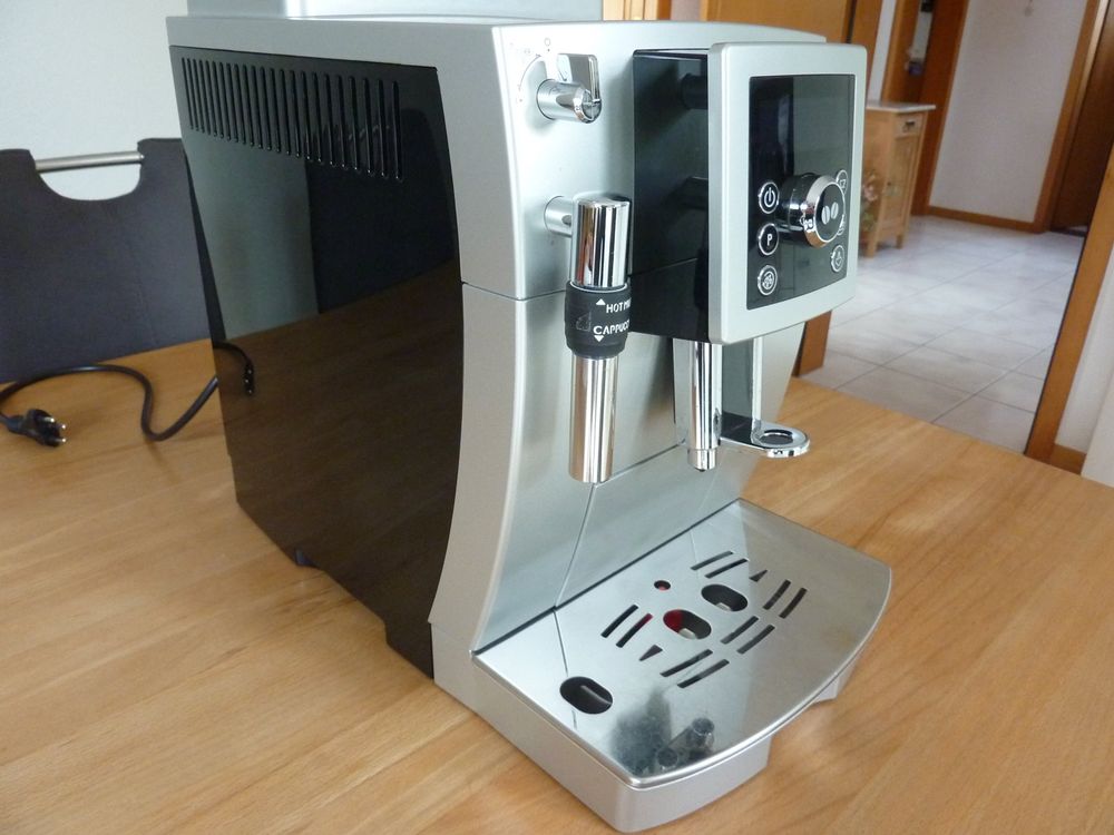 Kaffeevollautomat DeLonghi ECAM23.42X Acheter sur Ricardo