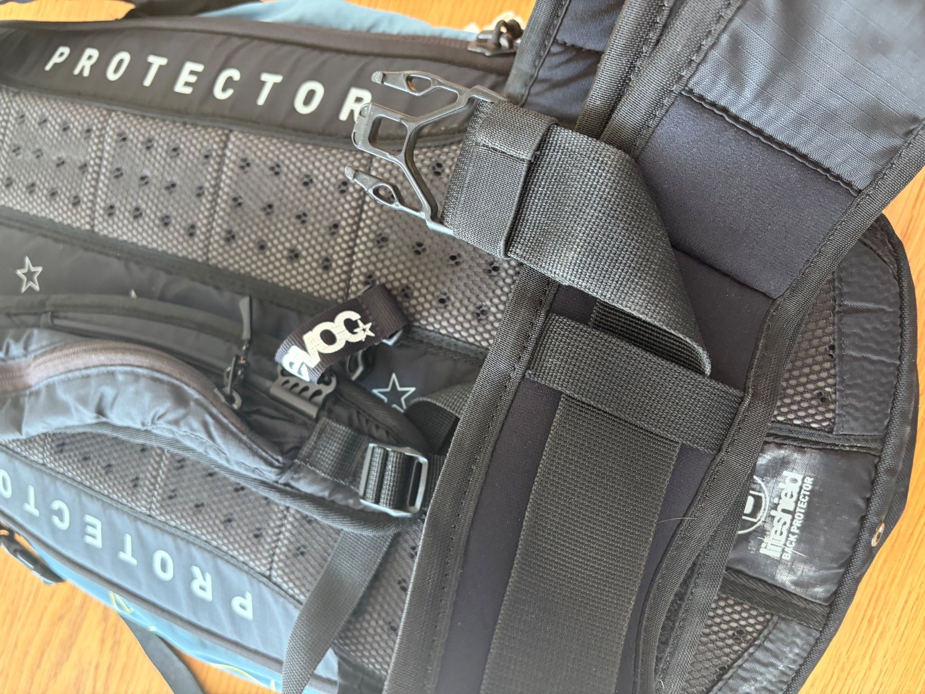 Evoc Rucksäcke: Evoc Rucksack FR PRO Protector Rucksack guter Zustand – Gebraucht aus Engelberg von Pits68 5
