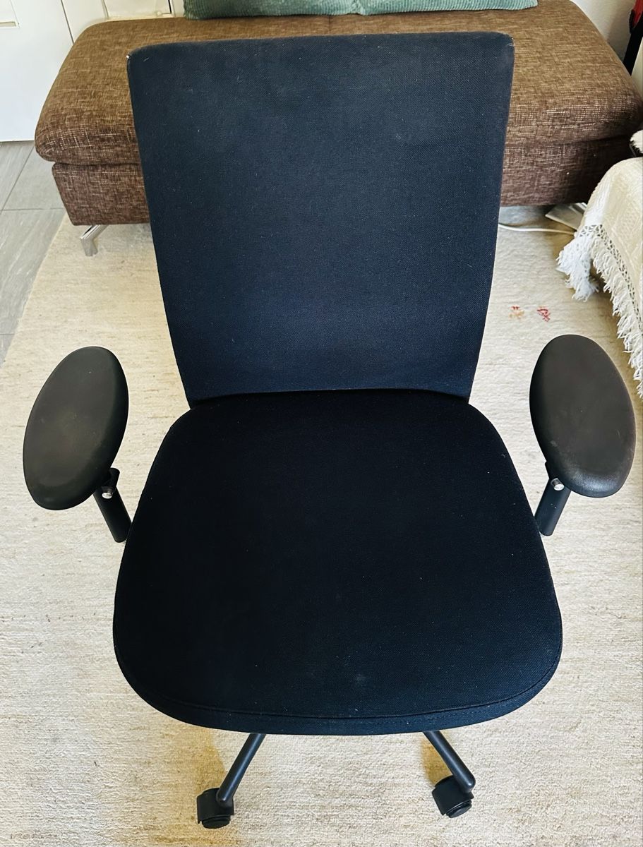 Vitra Chaises: Vitra Bürostuhl – D'occasion à Basel par rea_y662