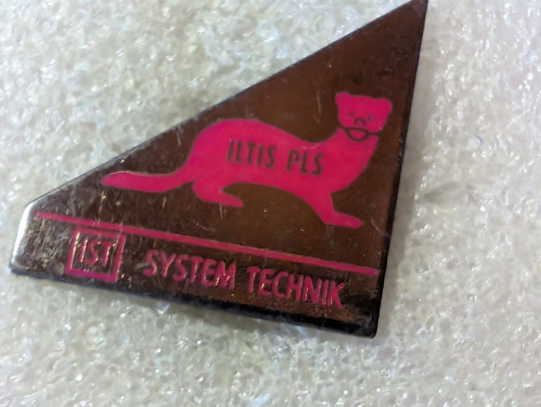 Placchette & Badge: Ansteckpin 18: IST System Technik – Usato da Oppligen venduto da Pin-Fall-Shop