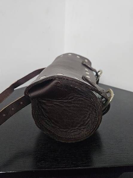 Tutti i ricambio per moto: Werkzeugtasche Leder Motorrad – Usato da Emmen venduto da Big-Bigler 1