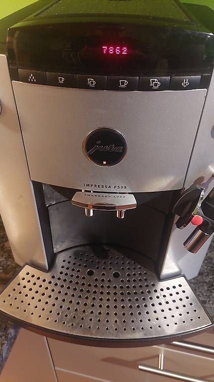 Macchine per caffè & Macchine per espresso: Kaffeemaschine Jura – Usato da Teufenthal AG venduto da Rockos