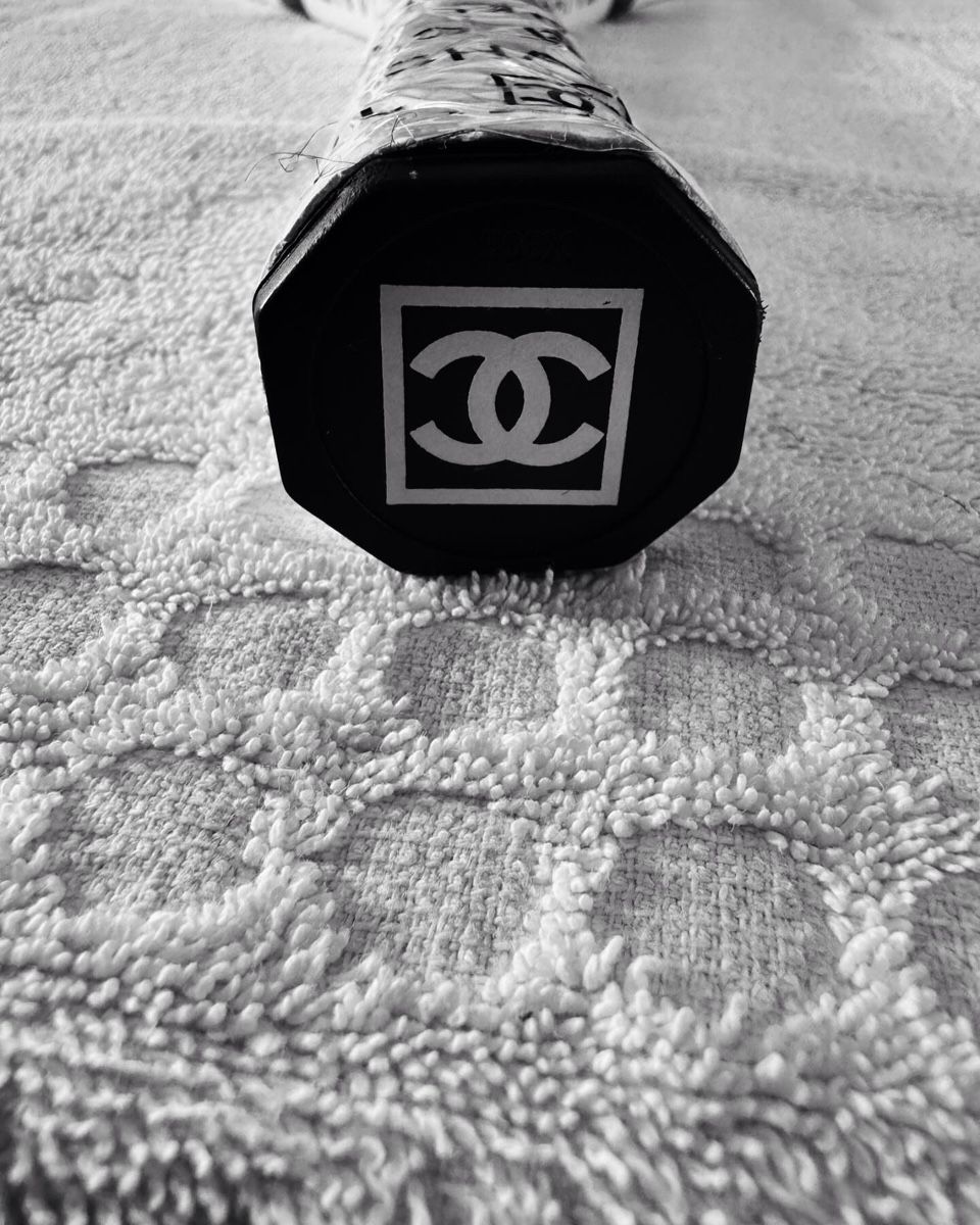 Racchette: Set de Tennis complet Chanel – Nuovo e nell'imballaggio originale da Neuchatel venduto da mar_9blm 9