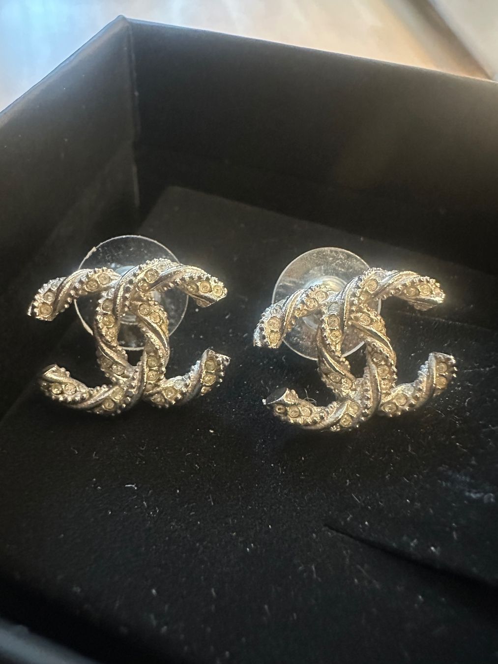 Chanel Ohrringe & -stecker: Chanel Ohrringe – Neu (gemäss Beschreibung) aus Luzern von Miausie 1