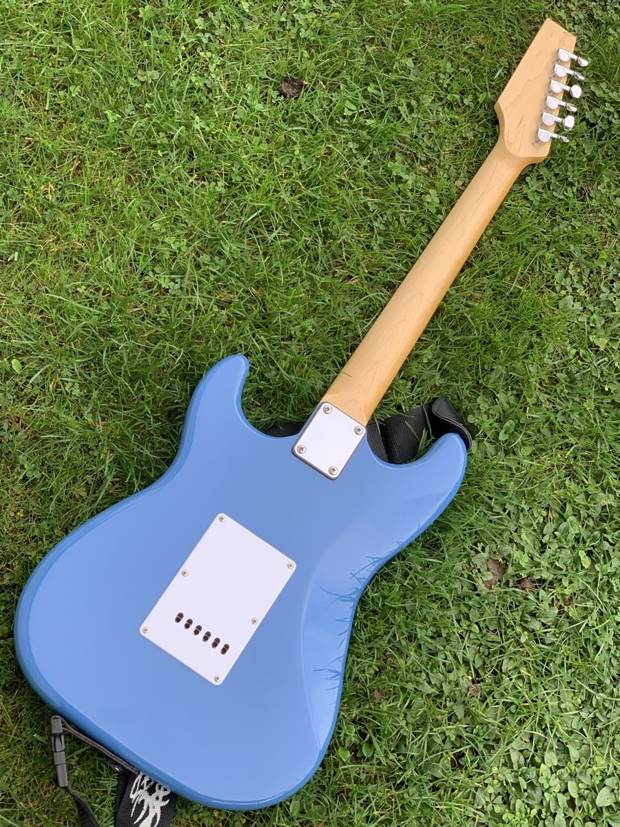 Strumenti musicali: „E - Gitarre“ – Usato da Wangen b. Olten venduto da Finolino28 4