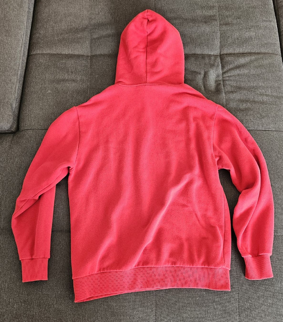 H&M Pullover & Sweatshirts: Kaputzenpullover – Gebraucht aus Zug von anzel999 1