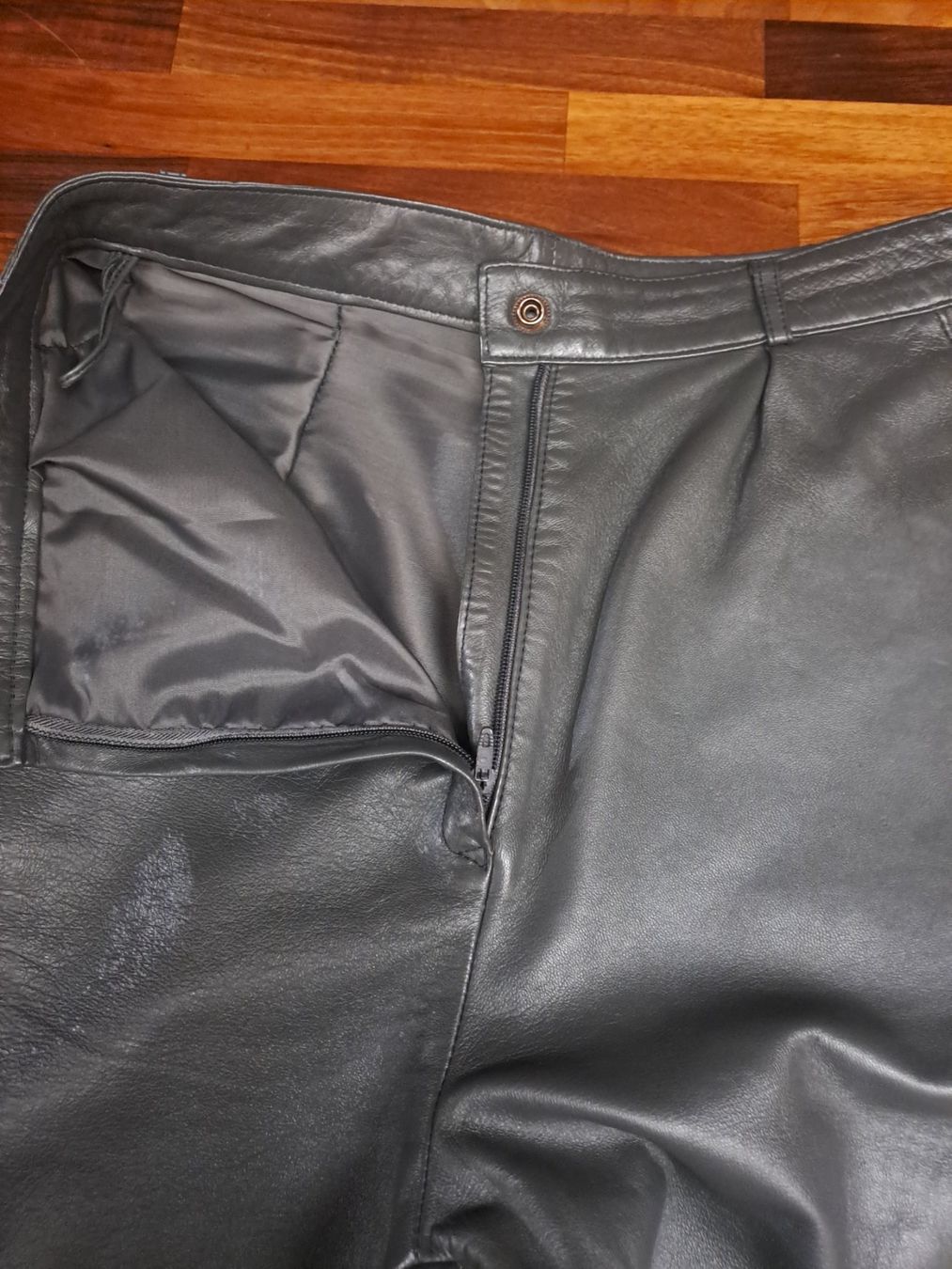 Hosen: Lederhose XS/S – Gebraucht aus Emdthal von kasira 2