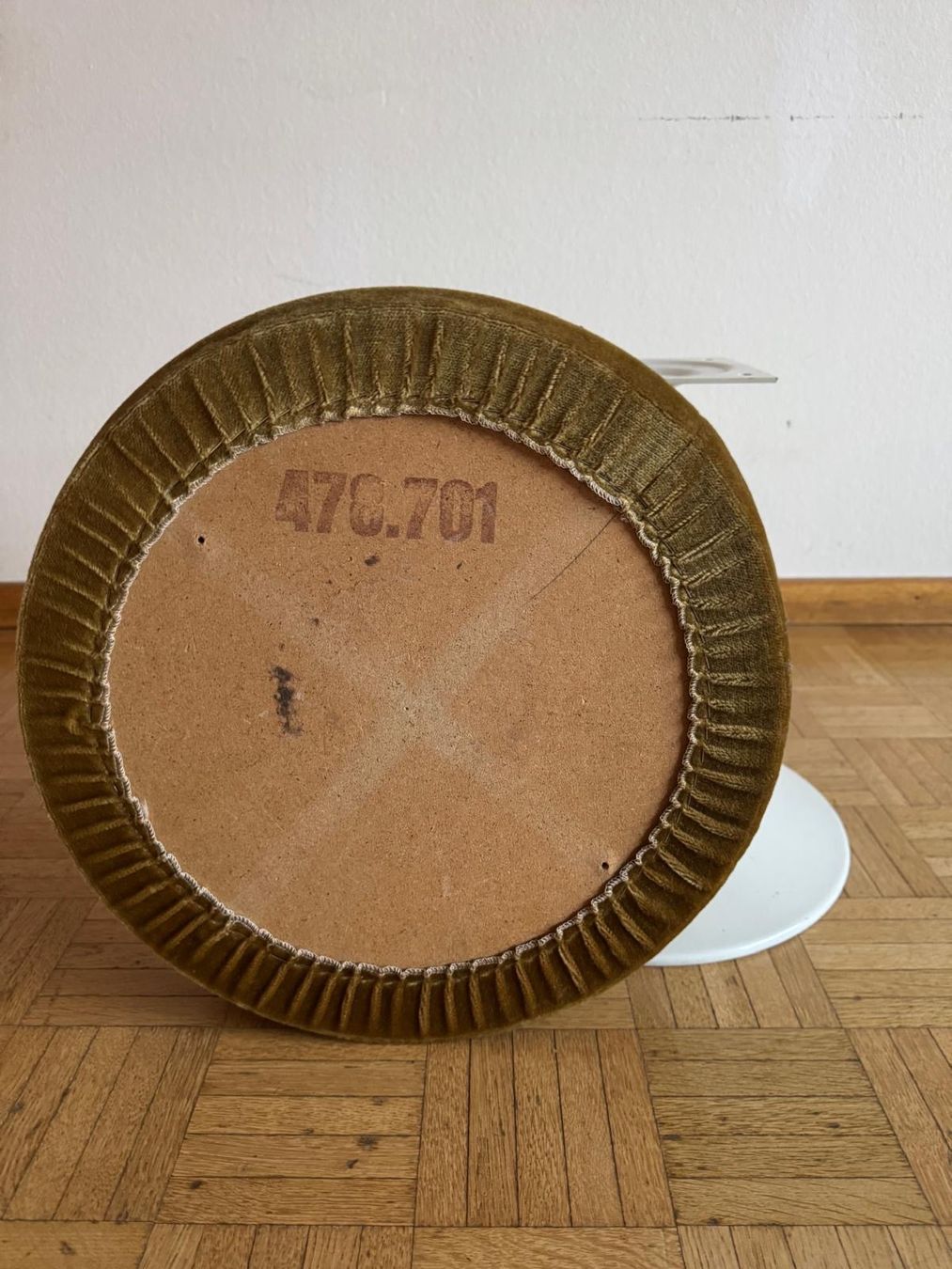 Sgabelli: Hocker tulip – Usato da Zürich venduto da omni64 7