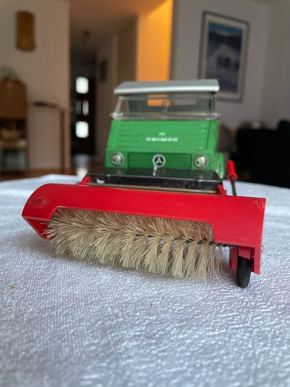Spielzeuge: Tippco Unimog mit Kehrmaschine – Gebraucht aus Zell ZH von pascho01 3