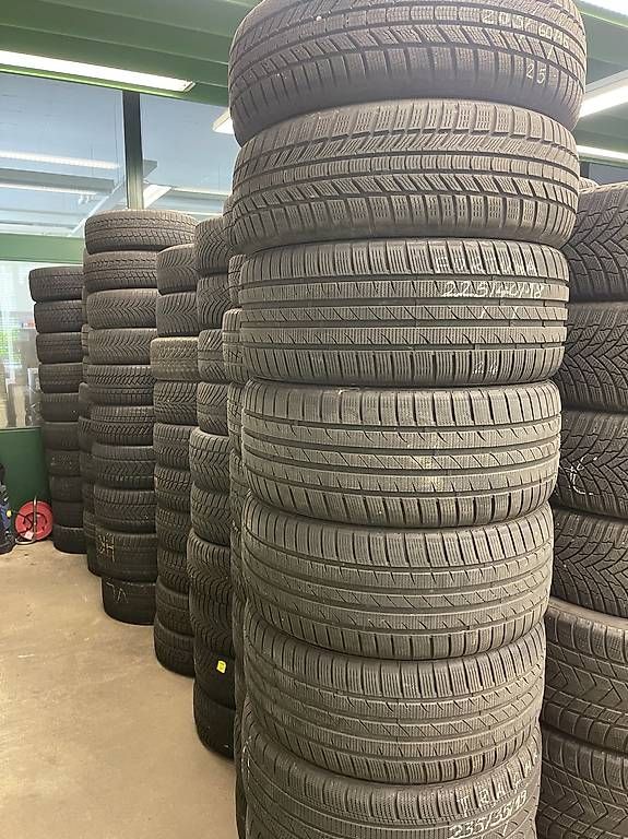 Pneumatici & Ruote complete: Export Winterreifen 1300 Stück – Usato da Hunzenschwil venduto da Avdyli1 2