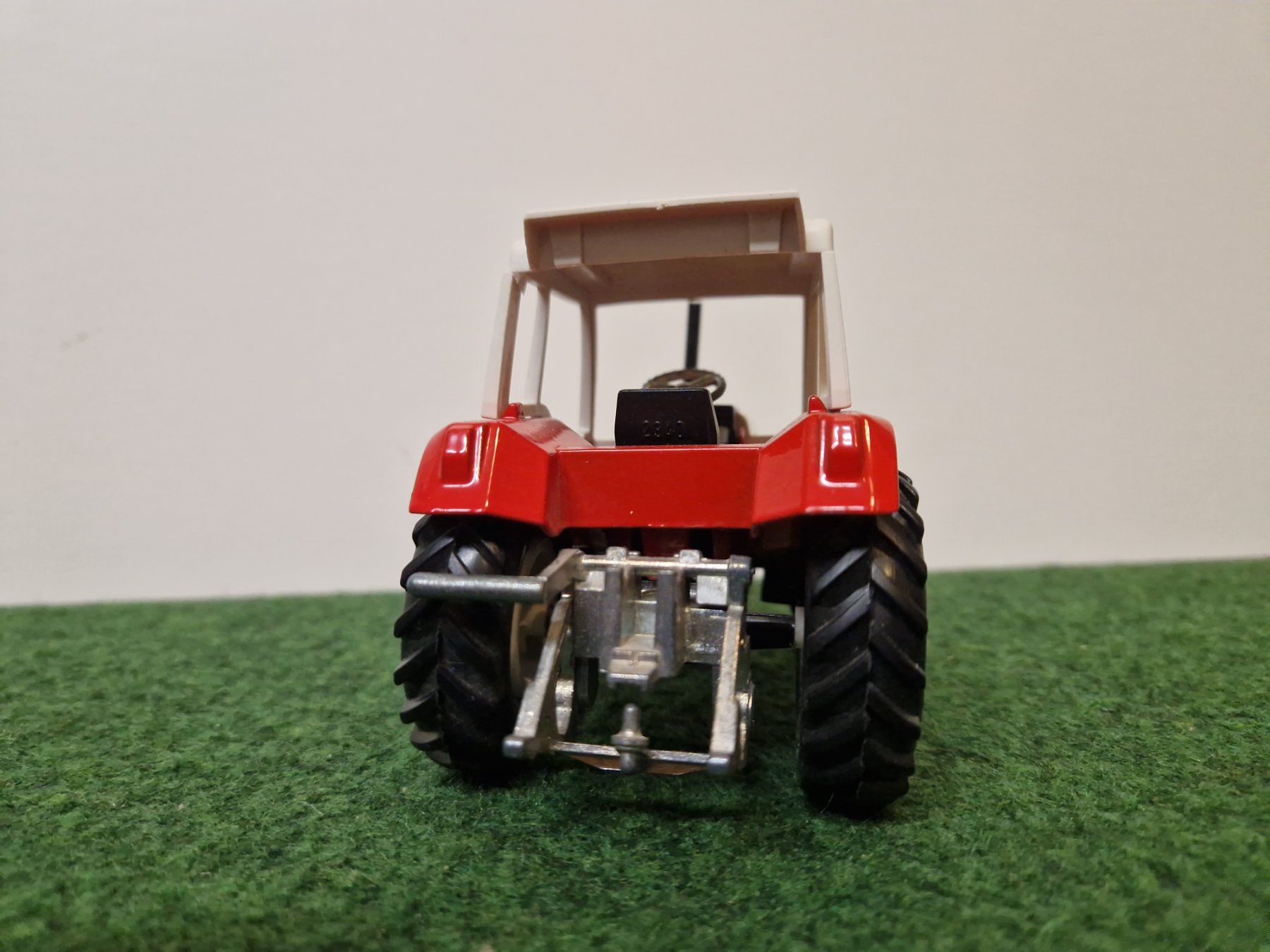 Siku Spielzeuge: Steyr 9094 Traktor von Siku mit Anhänger 1:32 – Gebraucht aus Thun von ZweifelChipss 6
