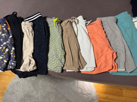 Kurze Hosen im Paket
