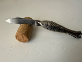 Taschenmesser in Fischform