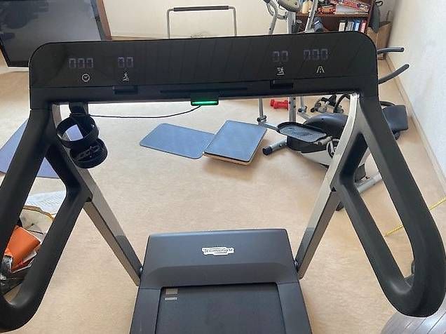 Lade-, Silier- & Transportwagen: Tapis de course TechnoGym  – Gebraucht aus Prangins von kbali 1