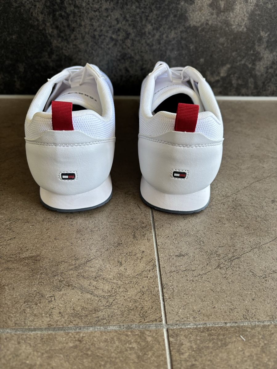 Tommy Hilfiger Scarpe da uomo: Tommy Hilfiger – Nuovo e nell'imballaggio originale da Corpataux venduto da seniz 5