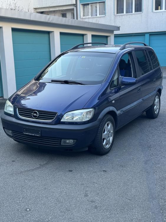 Opel Zafira mit 7 Sitzplätzen