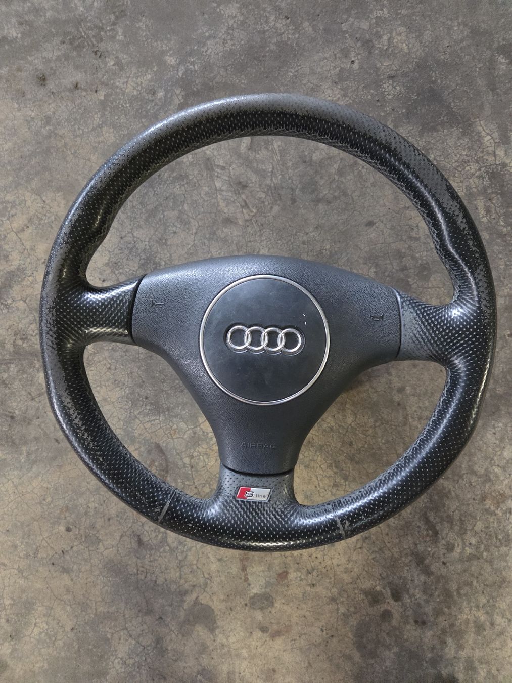 Audi Tutti pezzi di ricambio auto: Audi A3 Lenkrad – Usato da Zuchwil venduto da Kevi2022 1