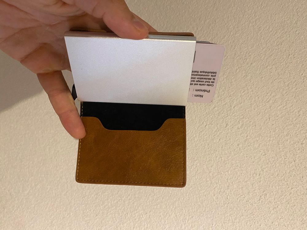 Mini Wallet aus Leder/ Neu mit Nicolas Signatur | Kaufen auf Ricardo