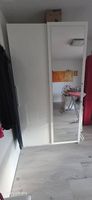 Kleiderschrank