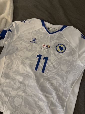 Fussball Trikot Kelme Dzeko 11 Bosnien und Herzegowina Gröss