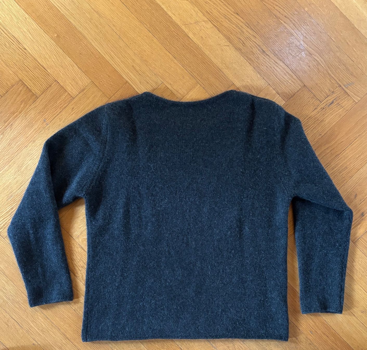 Pullover & Sweatshirts: 100% Kaschmir Pullover (Grösse M) – Gebraucht aus Zürich von dom_9h7m 1