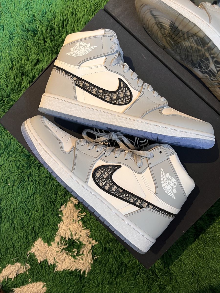 Dior Scarpe da uomo: Jordan 1 Dior – Nuovo e nell'imballaggio originale da Genève venduto da 3M_JR 3