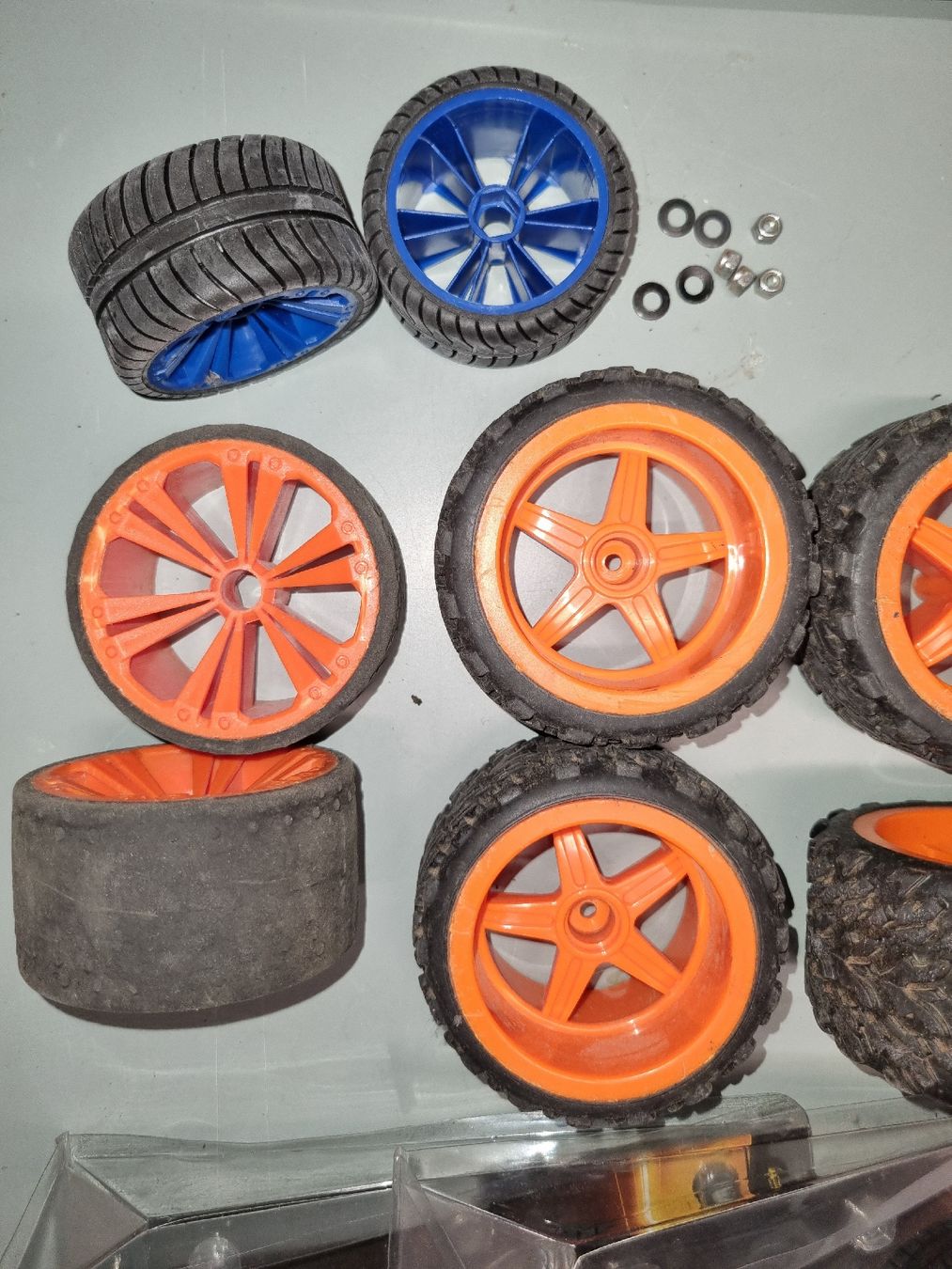 Giocattoli: RC Auto Räder Set,  einiges neu. – Usato da Wettingen venduto da Ishi8 1