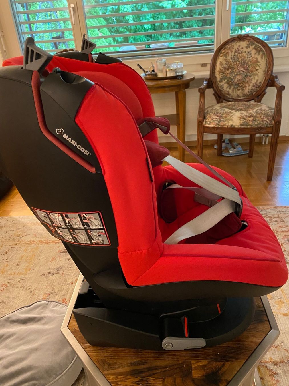 Seggiolini per auto: Maxi Cosi Tobi Autositze – Usato da Bassersdorf venduto da schweizshop