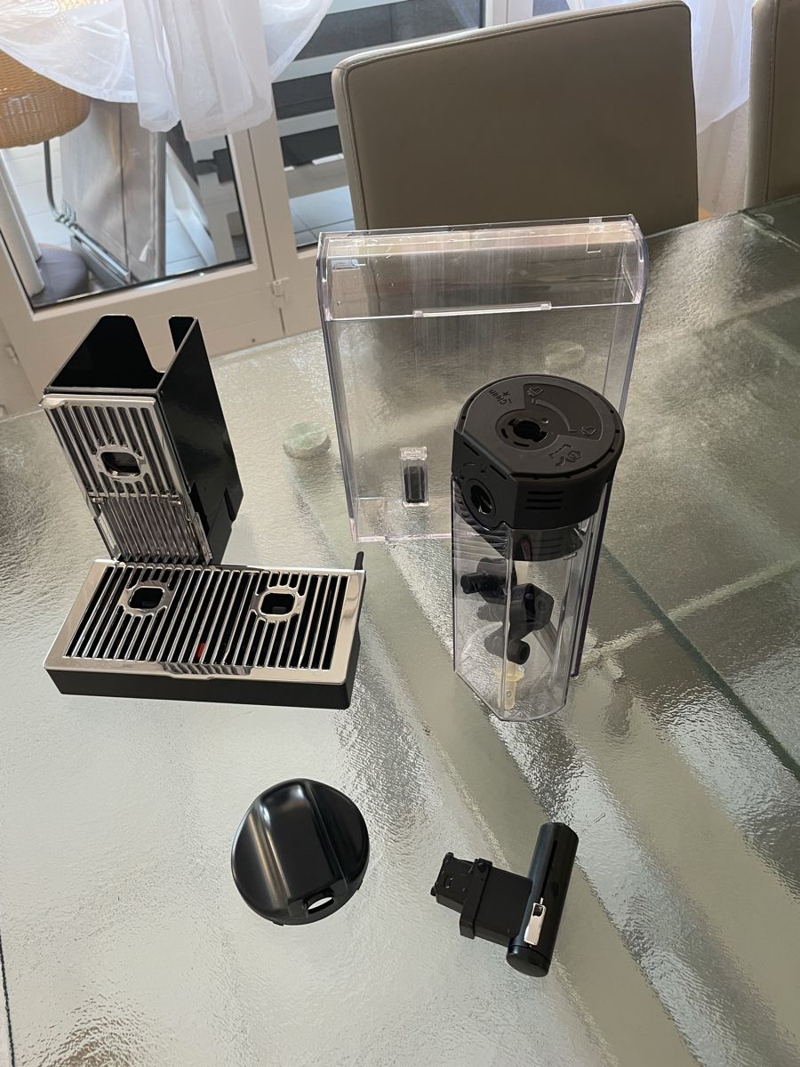 Nespresso Macchine per caffè & Macchine per espresso: Nespresso Lattissima Pro – Usato da Steffisburg venduto da nadine1211971