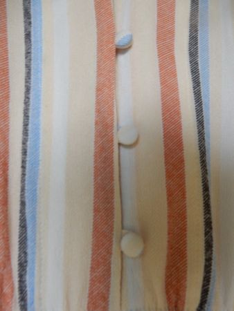 Kleid    100 % Rayon ( Zellulose )  , superweich    Grösse M